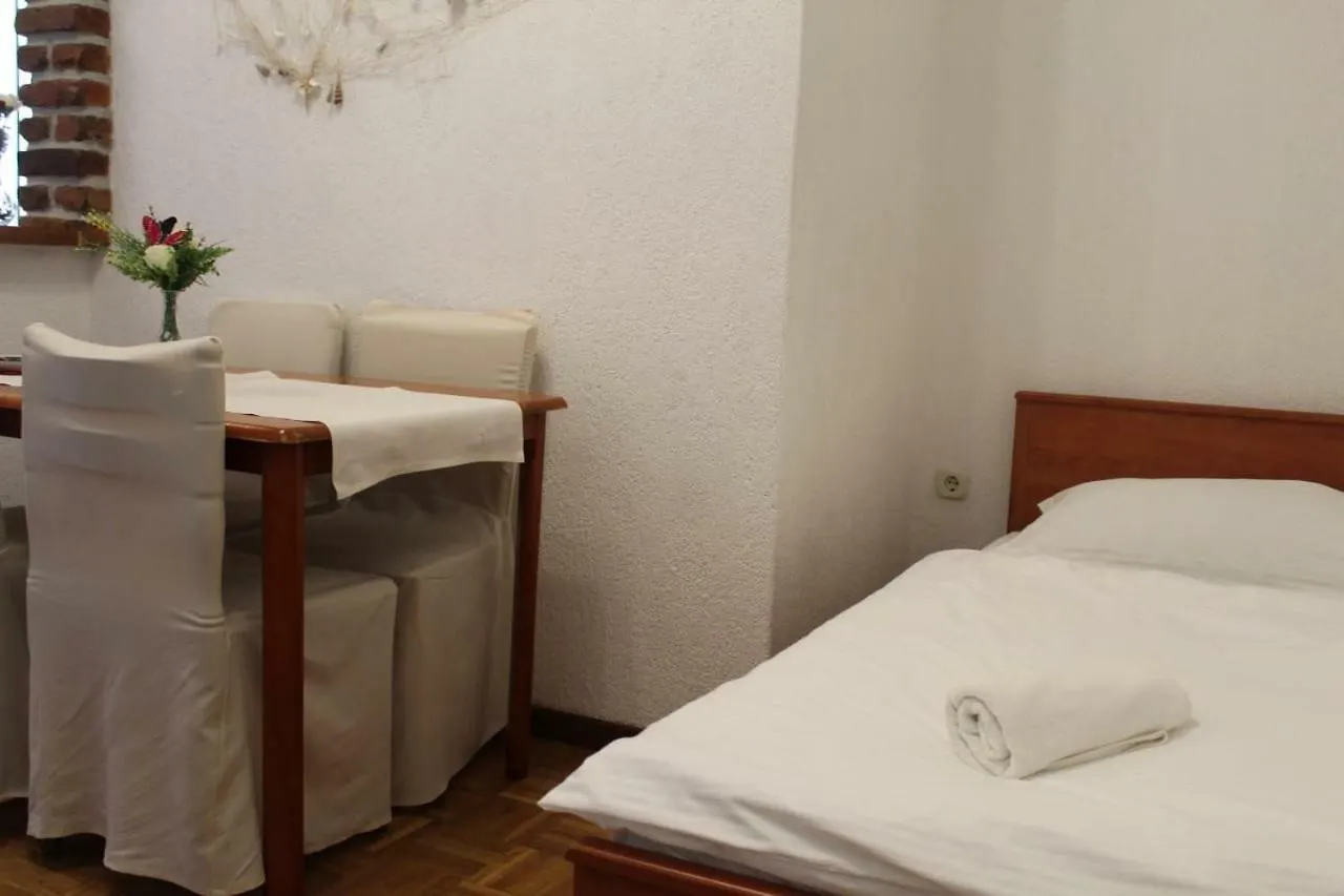 Apartment Pirovic Turanj Croácia