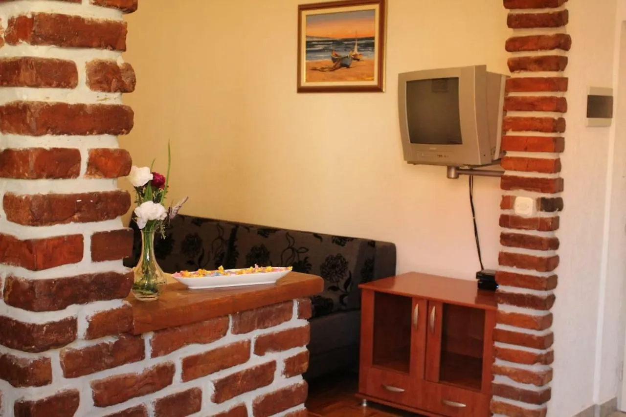 Apartment Pirovic Turanj
